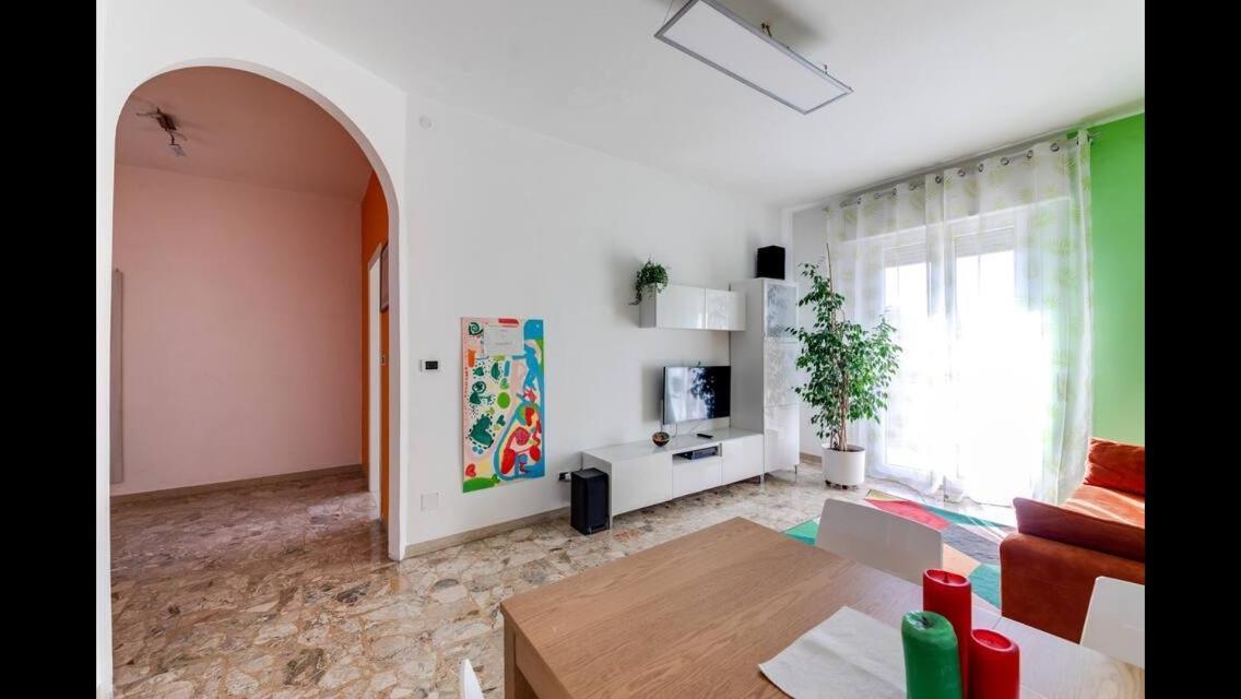 A Due Passi Dal Centro Appartement Forlì Buitenkant foto