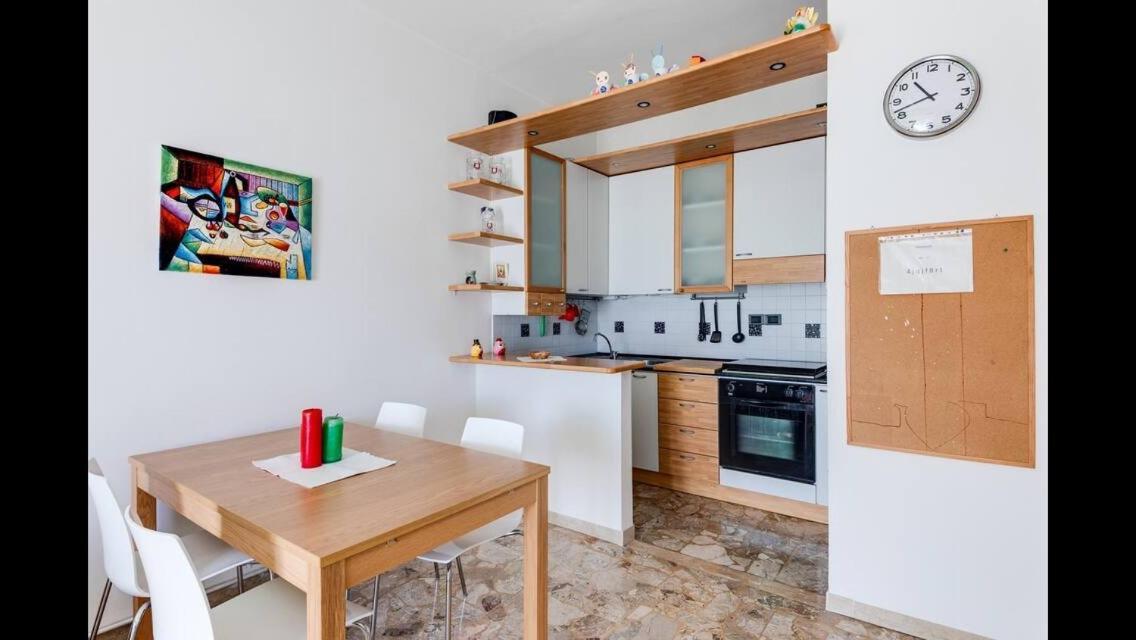 A Due Passi Dal Centro Appartement Forlì Buitenkant foto