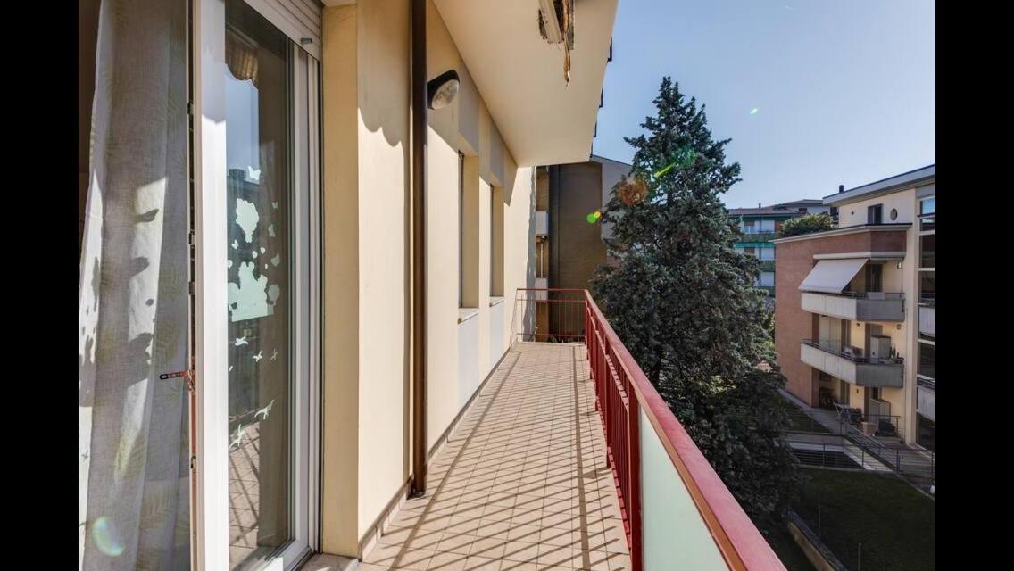 A Due Passi Dal Centro Appartement Forlì Buitenkant foto