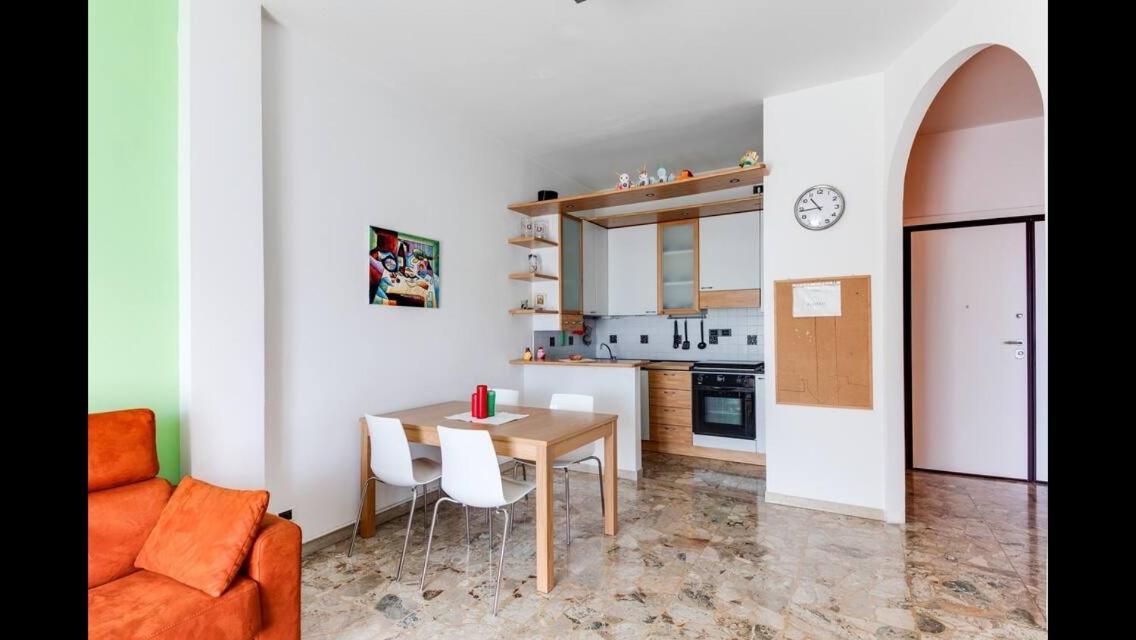 A Due Passi Dal Centro Appartement Forlì Buitenkant foto